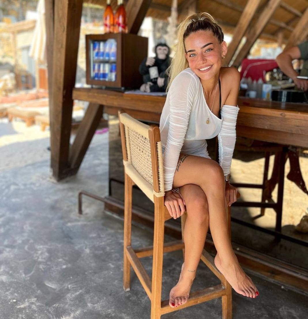 Aycan Yanaç'tan tesettür kararı! Görenler tanımakta zorlandı, takipçileri ikiye bölündü 21